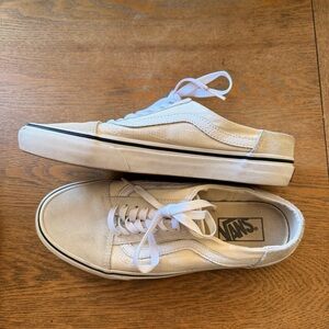 Vans Old Skool Low-Top Mule Sneakers in Cream and White, Women’s size 7